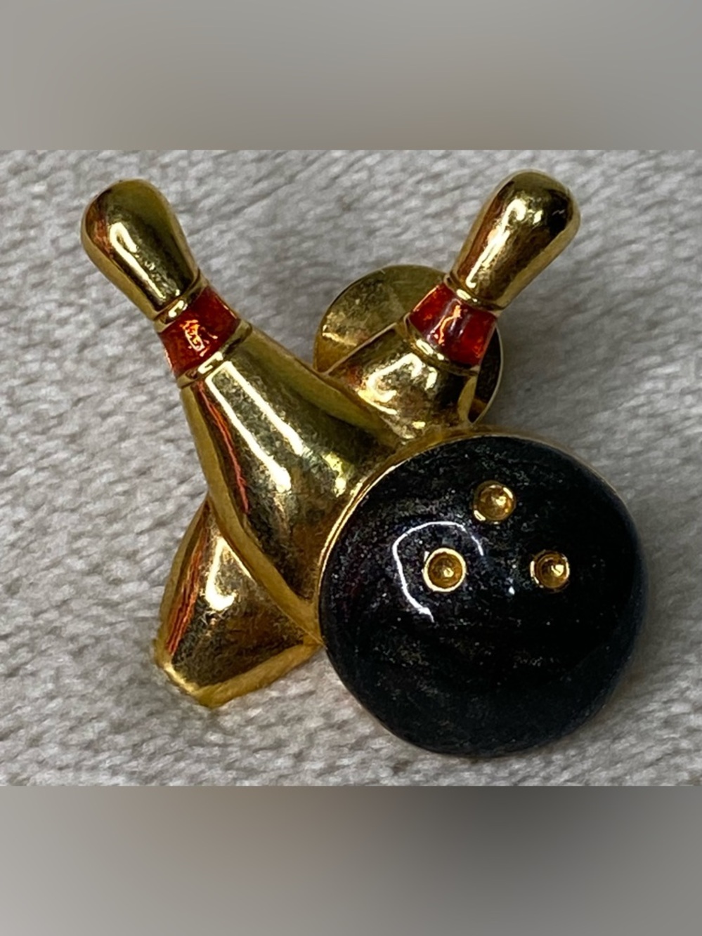Vintage Avon Gold Tone Bowling Pins And Ball Tac Lapel Pin Brooch 1”